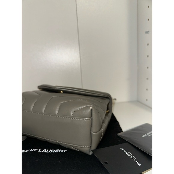SAINT LAURENT YSL TOY LOULOU KHAKI GREY LIKE NEW - Picture 9 of 15